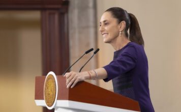 Estamos combatiendo la corrupción, como la combaten allá: Sheinbaum
