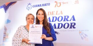 Reconoce Libia Dennise compromiso de maestras y maestros de Guanajuato