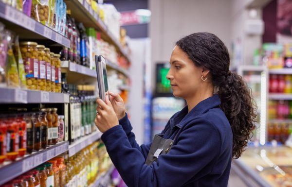 Crece crédito al consumo 7.2 por ciento durante febrero