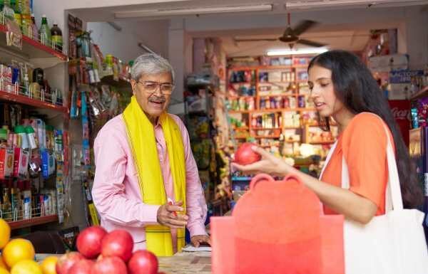 Caen ganancias de las tienditas por alza de precios