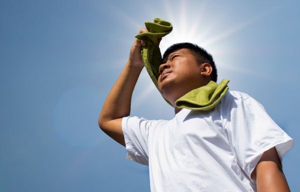 Persistirán altas temperaturas alerta UG; habrá lluvias aisladas
