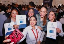 Encabeza Libia García entrega de microcredenciales en Irapuato