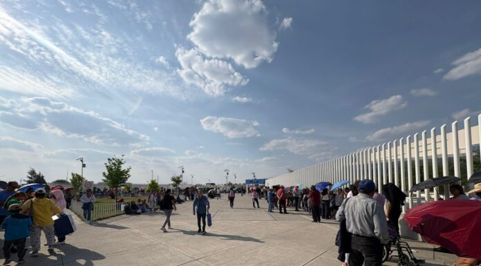 Caos en Secretaría de Salud en primer día para pedir cita en especialidades