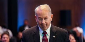 Corrupción y extorsiones frenan las inversiones de EU a México: Ronald Johnson