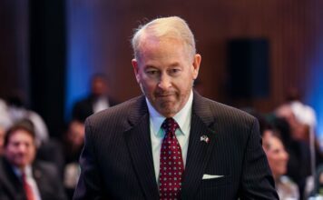 Corrupción y extorsiones frenan las inversiones de EU a México: Ronald Johnson