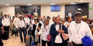 El peso de un abrazo: 15 familias guanajuatenses vencen la frontera