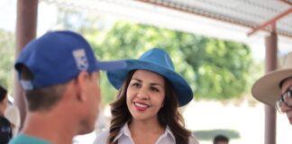 Melanie Murillo entrega obras con sentido social en Chichimequillas