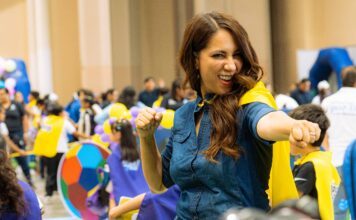 Celebra Libia Dennise a infancias de Guanajuato