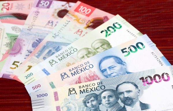 En un sexenio, empresarios mexicanos sacan del país 3.2 billones de pesos