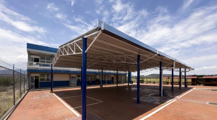 Convoca Libia Dennise a escuelas a solicitar sus “Techos Escolares”