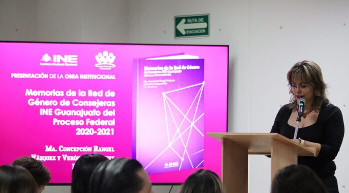 Presenta INE Guanajuato memorias de consejeras electorales