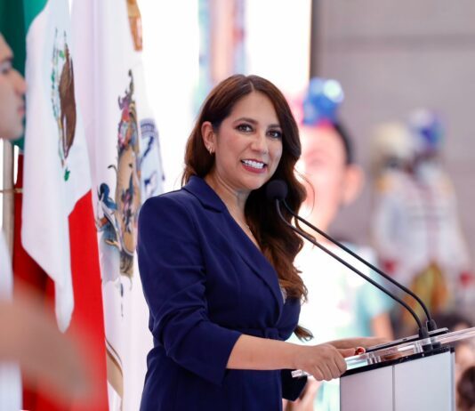 El Triunfo está en la pasión, dice Libia Dennise al inagurar Olimpiadas