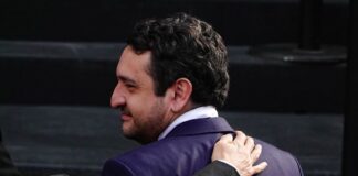 Reclama hijo de AMLO a Trump cancelación de visa