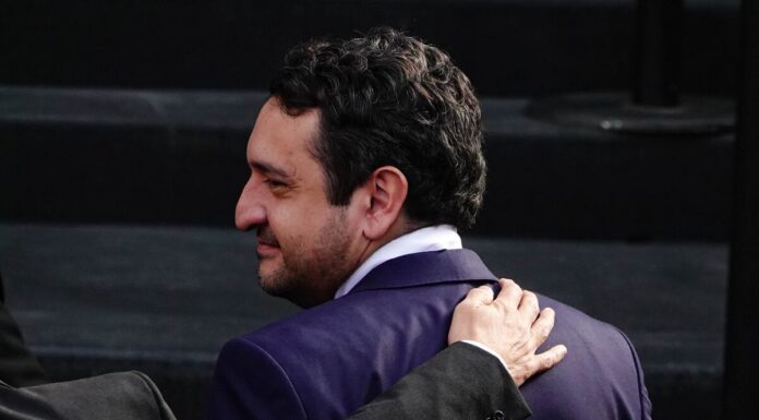 Andrés Manuel López Beltrán deja MORENA y buscará ser diputado federal por Tabasco