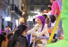 Encabeza Samantha Smith desfile infantil