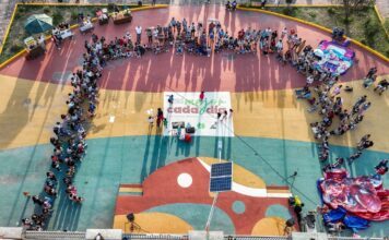 Mauricio Trejo celebra con infancias de San Miguel de Allende