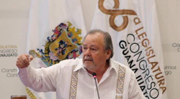 Resalta David Martínez importancia de escuchar a personas con discapacidad