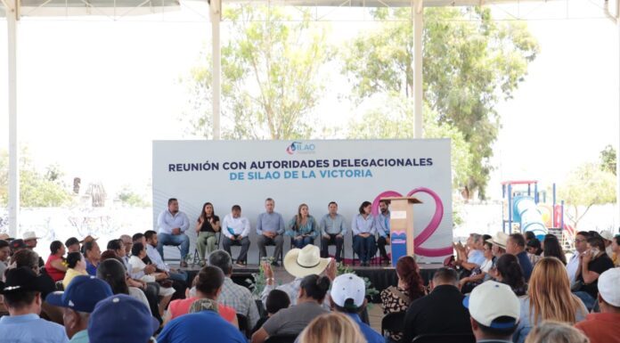 Se reúne Melanie Murillo con delegados en Silao