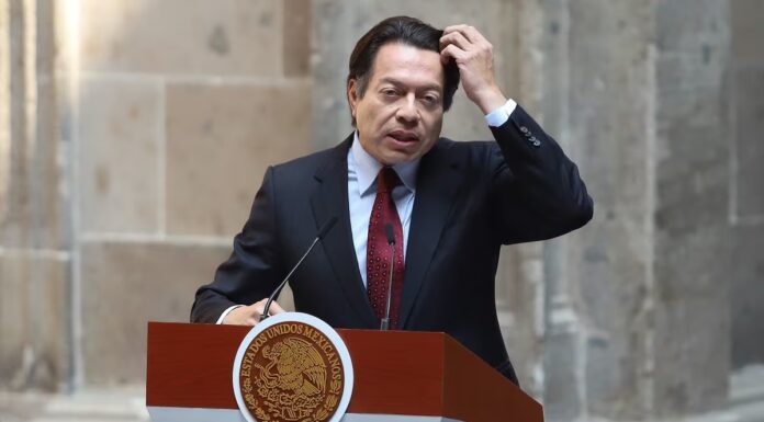 Mario Delgado criticó actual política educativa y el calendario escolar