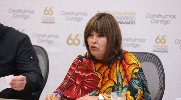 En Comisión de Asuntos Electorales estudian ajustes a candidaturas