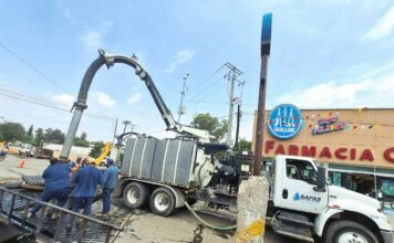 SAPAS realiza acciones preventivas en drenaje de Ramal de Guanajuato