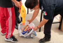 Canjean juguetes bélicos por material deportivo en Silao