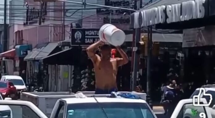 ¡Qué agusticidad! Lo captan en plena Zona Piel a punta de jicarazos (video)