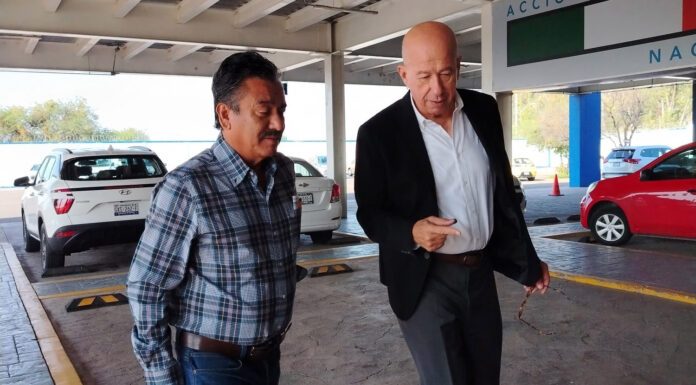 Pide licencia Éctor Jaime Ramírez Barba; asume Gabriel Villagrana