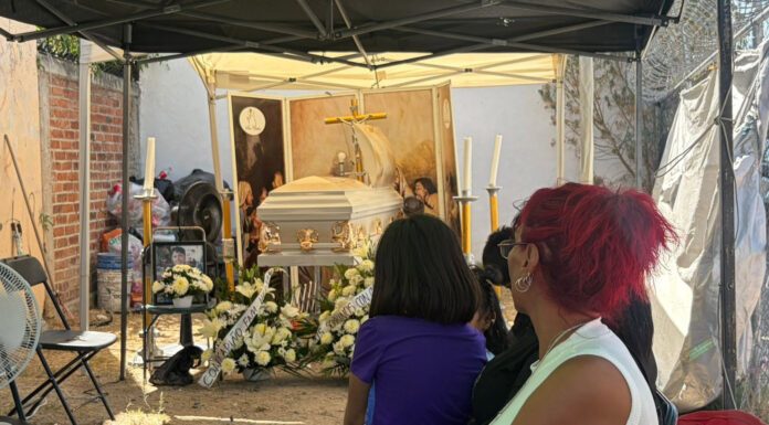 Moto embestida por patrulla no tenía reporte de robo, familiares