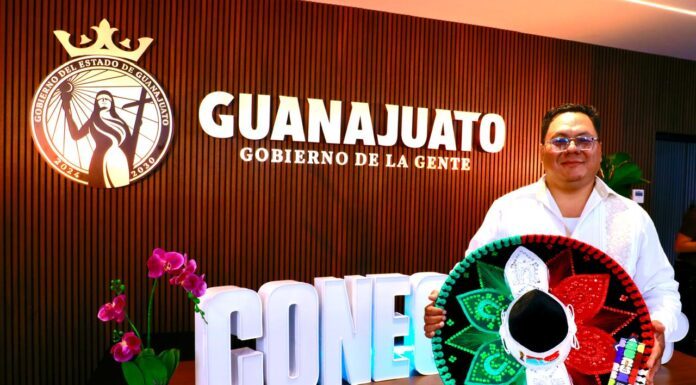 Sombreros, llaveros y herrajes guanajuatenses, productos oficiales FIFA
