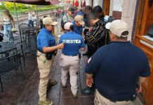 Policía turística de la capital realiza operativo sorpresa entre estudiantinas