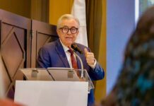 Acude Rocha Moya a entrevista ante FGR; “creo en las instituciones”, dice