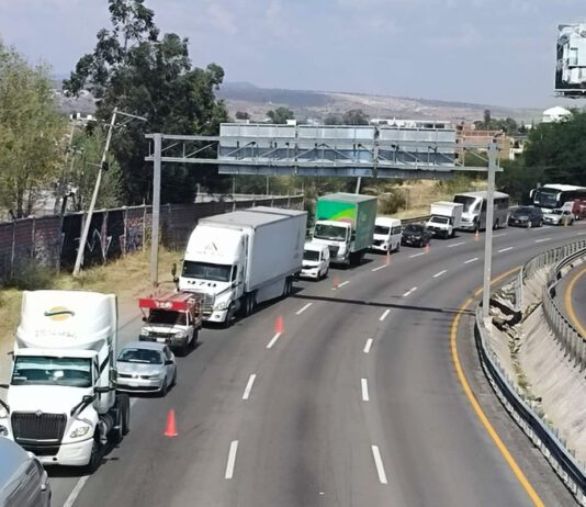 Prevén que reparación total de socavón en Federal 45 terminen el lunes