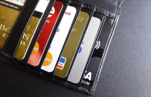 Se dispara 11.6% crédito vía tarjetas bancarias reporta BdeM