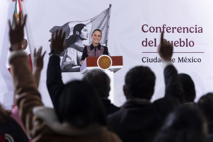 2026-06-23_Conferencia_de_prensa_matutina_-_Palacio_Nacional_11JCB