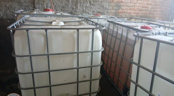 Recupera policía de León 20 mil litros de huachicol y cierra toma clandestina