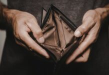 Lo que la nueva rebaja a la calificación de México significa para tu cartera (y no te están contando)