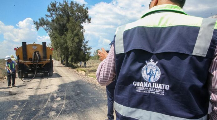Impulsa Libia Dennise actividad agrícola de Cuerámaro