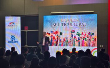 Vinculan Puerto Interior con comunidad educativa
