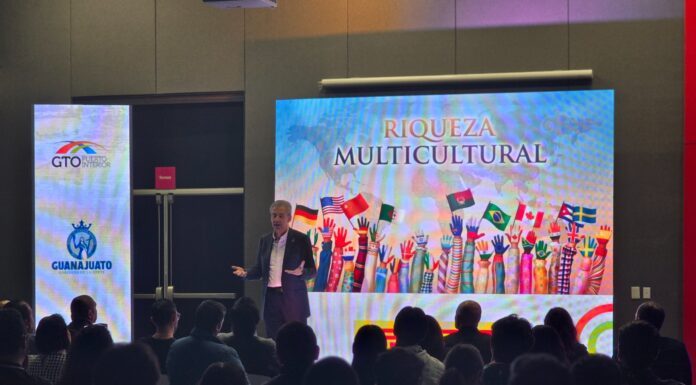Vinculan Puerto Interior con comunidad educativa