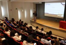 Se capacitan empresarios leoneses en vinculación comercial