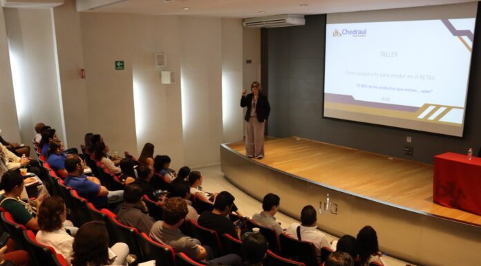 Se capacitan empresarios leoneses en vinculación comercial