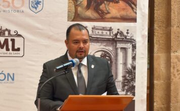 Investigan a policía involucrada en muerte de dos motociclistas