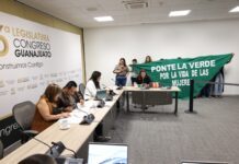 Diputados sesionan en la Comisión de Justicia en Congreso local