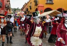 La locura más hermosa de México: San Miguel de Allende se rinde al color y la fe