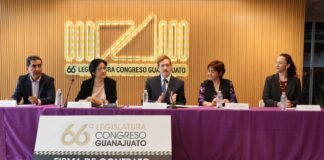 Congreso de Guanajuato dona sistema documental a Jalisco