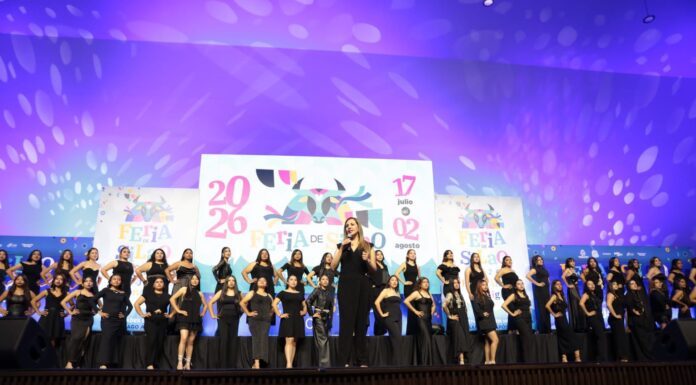 Melanie Murillo presenta la gran Feria de Silao (Cartelera)