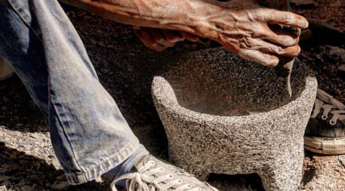 El arte del telar y la piedra en Comonfort