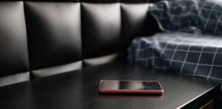Experimenta con un verdadero descanso y desconéctate de tu teléfono antes de dormir