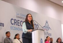 Encabeza Libia Dennise Primer Congreso de Comercio de la Gente